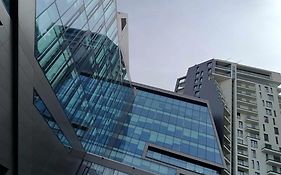 Apartament z widokiem na 16 piętrze